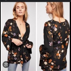 🐲💙Free People Wrap It Up Floral Peony Print Jacket Kimono